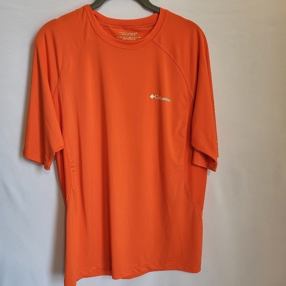 Men's Columbia omni-shade omni-freeze  Medium M pre-owned excellent cond orange